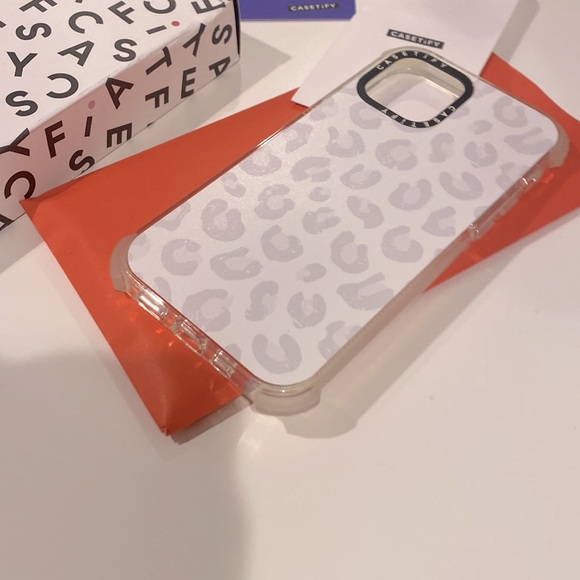casetify leopard print UNUSED - Picture 3 of 4